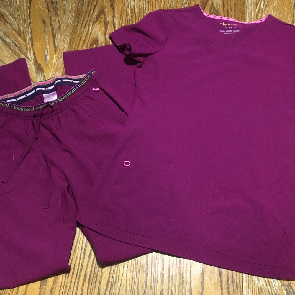 Heart and Soul scrub set XS